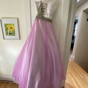 Mac Duggal prom dress!